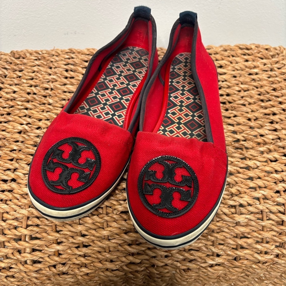 Tory Burch Red Flats with Black Accents - Picture 5 of 11